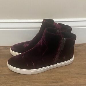 🧡 Women’s Kenneth Cole velvet double zipper mid-top sneakers